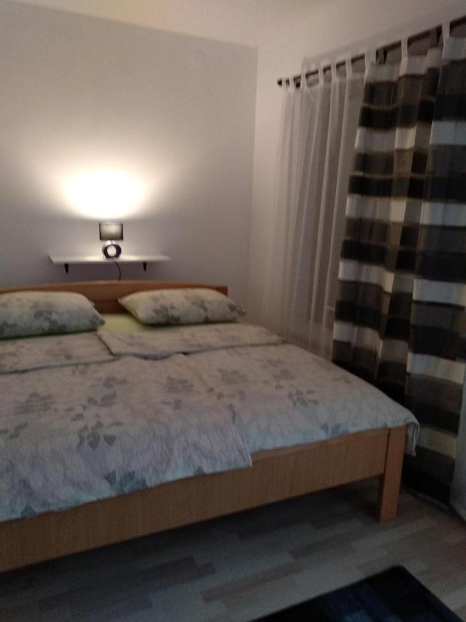 Apartments Zlatko Pula Eksteriør billede